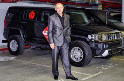 InstaForex presents Hummer H3 to the winner