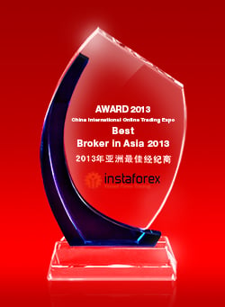http://forex-images.instaforex.com/userfiles/image/company_news/Award_CIOT_expo.jpg