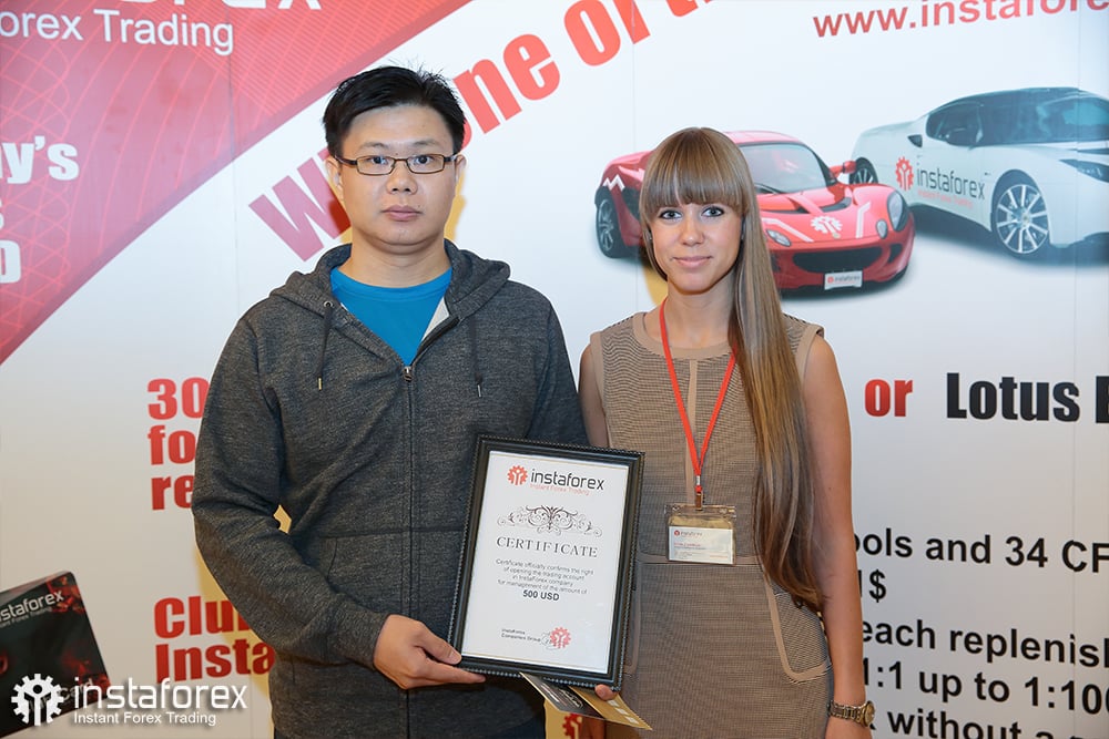 InstaForex - Broker #1 in Asia Forex_conference_singapore_2014