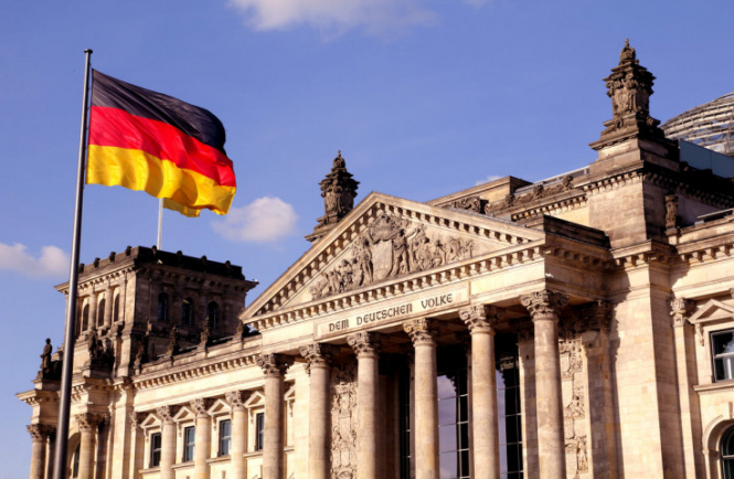 Another blow to the euro. The German economy has substituted a single currency