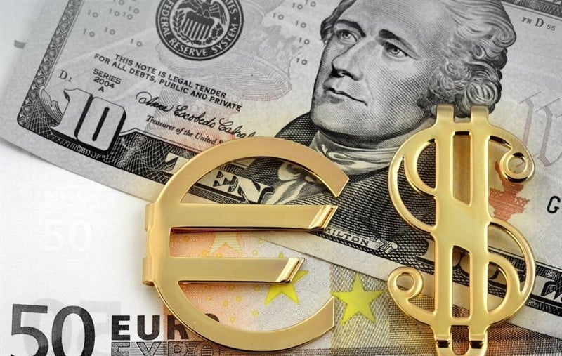 The dollar is still able to update the highs against the euro - Barclays