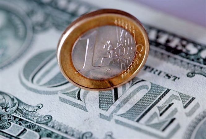 EUR / USD: pessimism around the euro rolls over