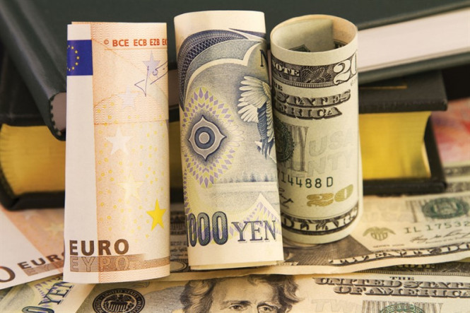 Forex Hot Week: Central Banks Parade and Dollar Maneuvers